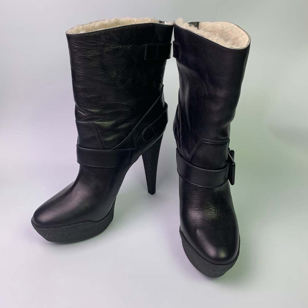 ⭕️SOLD⭕️ BURBERRY Aviator Shearling Wedge Boots - Picture 2 of 8